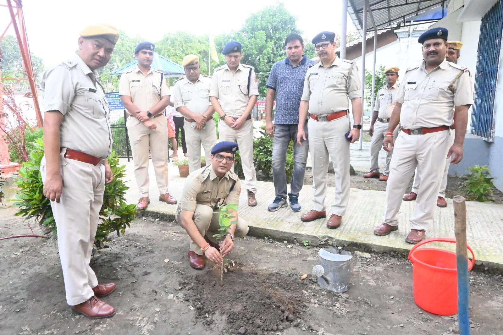Clean and Green:Police Lines